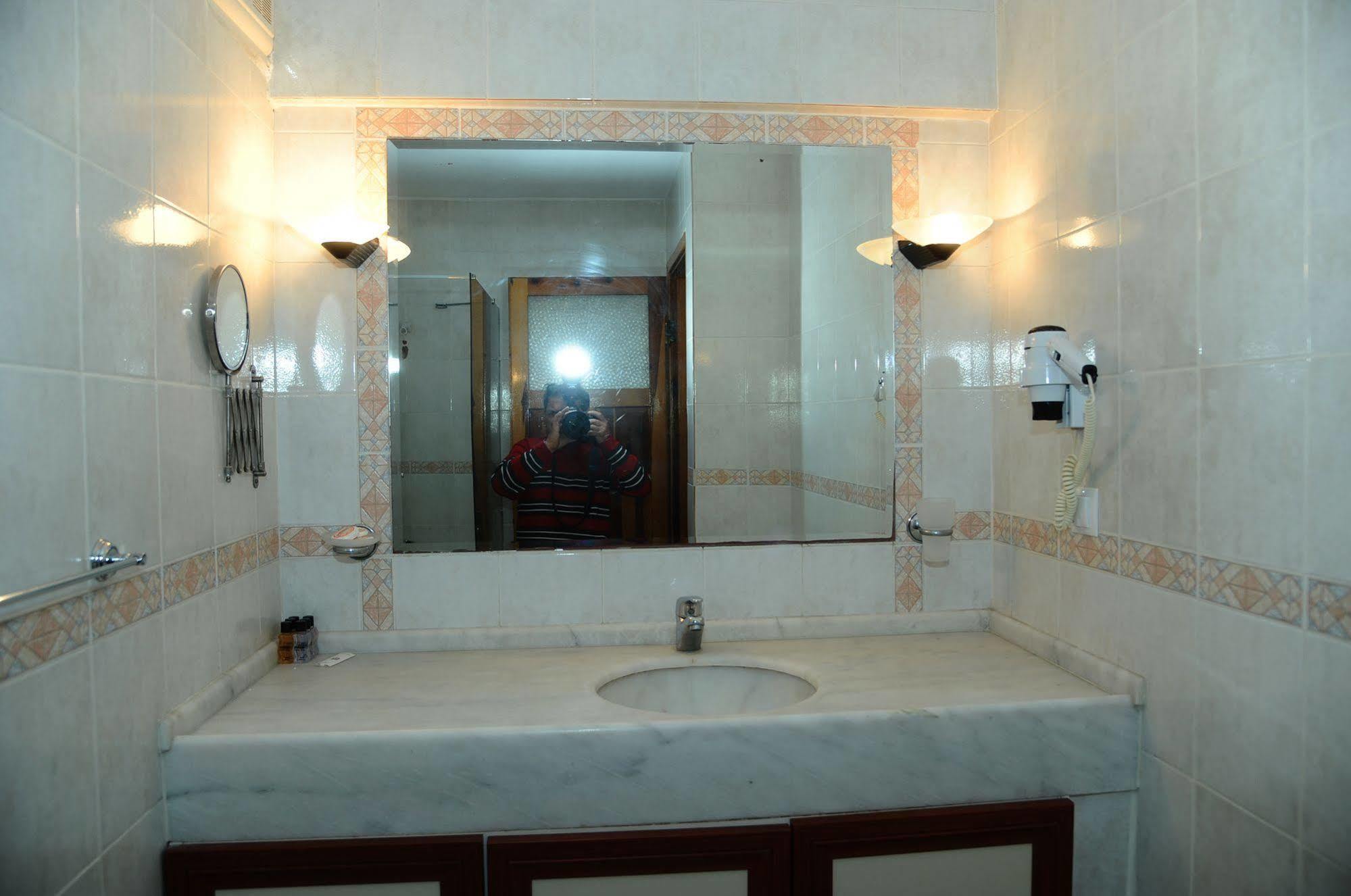 Hotel Dorukhan Kusadası Exteriör bild